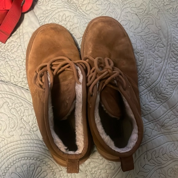 uggs - Picture 1 of 3